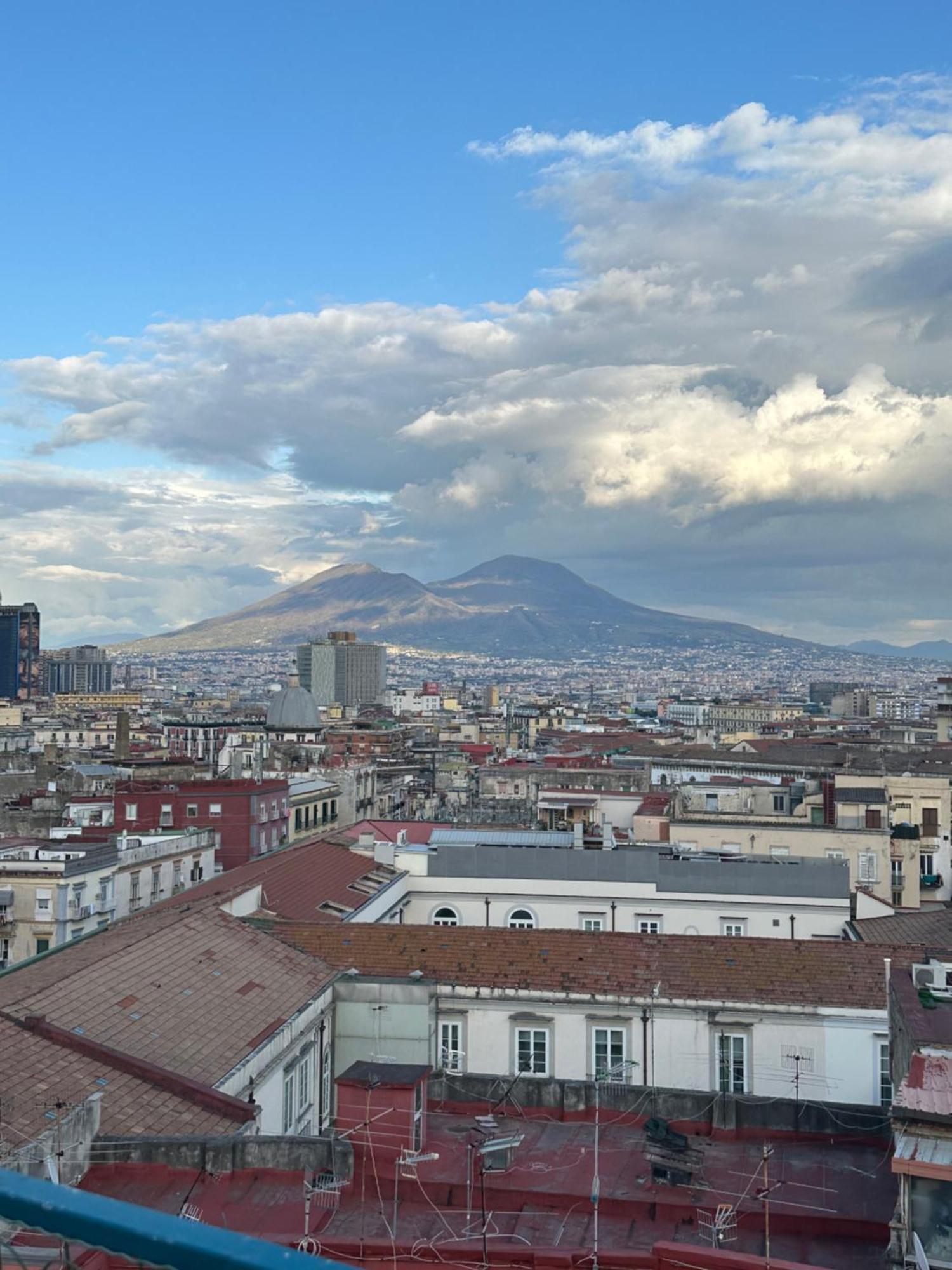 A Wonderful Penthouse In Naples Apartment Екстериор снимка