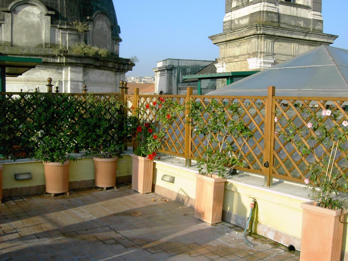 A Wonderful Penthouse In Naples Apartment Екстериор снимка